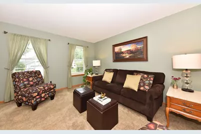 1266  Kennedy Dr, Hartford, WI 53027 - Photo 9