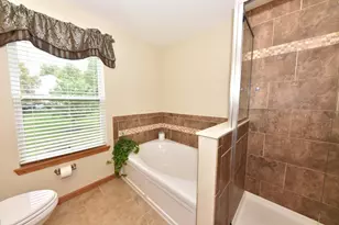 1266 Kennedy Dr, Hartford, WI 53027 - Photo 21