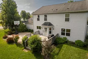 1266 Kennedy Dr, Hartford, WI 53027 - Photo 19