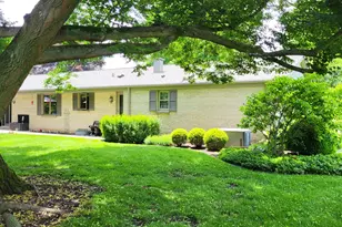 3715 Sherrie Ln, Racine, WI 53405 - Photo 3