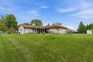N74W22095 Alta Vista Dr, Lisbon, WI 53089 - Photo 15