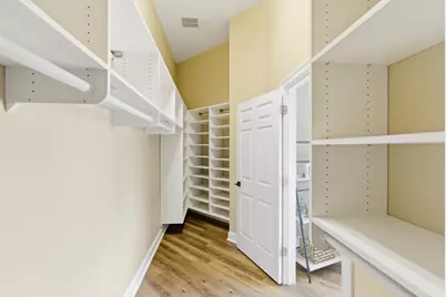 1888 N Water St #101, Milwaukee, WI 53202 - Photo 21