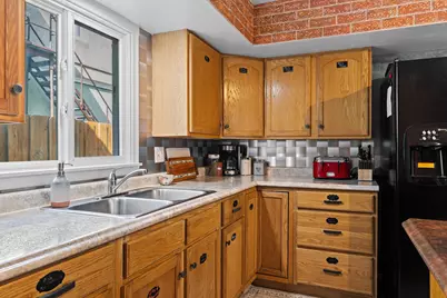 1023  8th St, La Crosse, WI 54601 - Photo 23