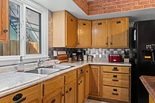 1023 8th St, La Crosse, WI 54601 - Photo 23