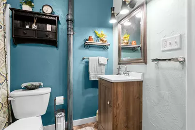 1023  8th St, La Crosse, WI 54601 - Photo 15