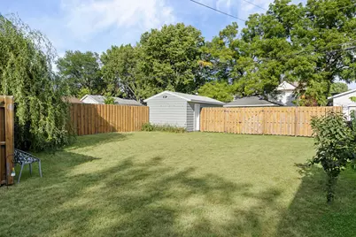 1023  8th St, La Crosse, WI 54601 - Photo 39