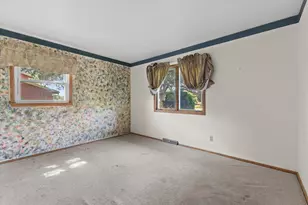 2310 Guinevere Dr, Brookfield, WI 53045 - Photo 17