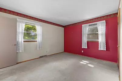 2310  Guinevere Dr, Brookfield, WI 53045 - Photo 21
