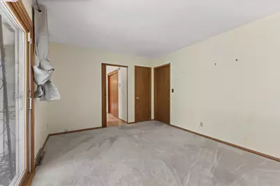 2310  Guinevere Dr, Brookfield, WI 53045 - Photo 15