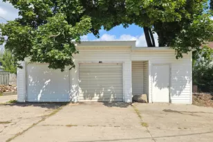 130 S 7th Ave, West Bend, WI 53095 - Photo 41