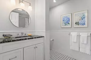 777 N Prospect Ave, Milwaukee, WI 53202 - Photo 5