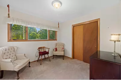 5788 N Milwaukee River Pkwy, Glendale, WI 53209 - Photo 15