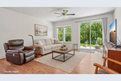 2123  Summerset Dr, Racine, WI 53406 - Photo 5