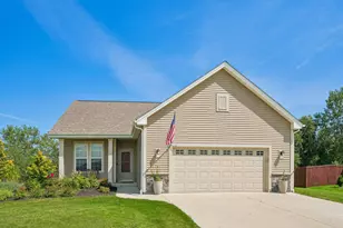 2123 Summerset Dr, Racine, WI 53406 - Photo 3