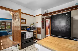 1300 N 70th St, Wauwatosa, WI 53213 - Photo 9