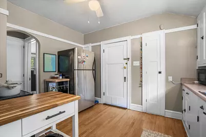 1300 N 70th St #1302, Wauwatosa, WI 53213 - Photo 21