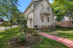 1300 N 70th St, Wauwatosa, WI 53213 - Photo 37
