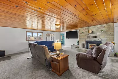6335  Brever Rd, Burlington, WI 53105 - Photo 7