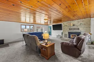 6335 Brever Rd, Burlington, WI 53105 - Photo 7