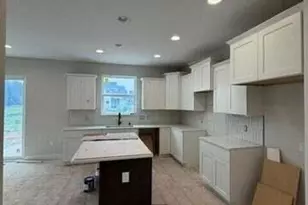 N75W24728 Lauren Dr, Sussex, WI 53089 - Photo 3