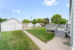 3211 S 68th St, Milwaukee, WI 53219 - Photo 21