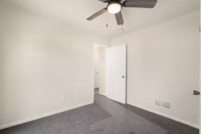 3211 S 68th St, Milwaukee, WI 53219 - Photo 15
