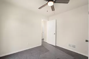 3211 S 68th St, Milwaukee, WI 53219 - Photo 15