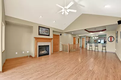 635  Darcy Ln #24, Whitewater, WI 53190 - Photo 5