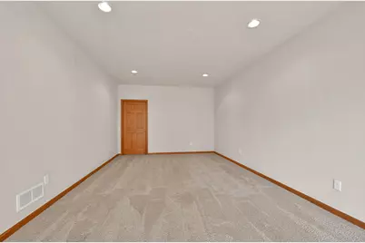 635  Darcy Ln #24, Whitewater, WI 53190 - Photo 33