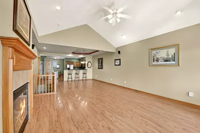 635  Darcy Ln #24, Whitewater, WI 53190 - Photo 7