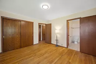 1940 S Parkwood Ln, New Berlin, WI 53151 - Photo 15