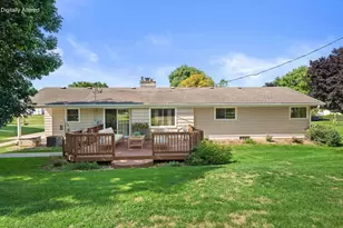 1940 S Parkwood Ln, New Berlin, WI 53151 - Photo 31