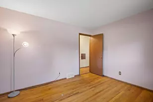 1940 S Parkwood Ln, New Berlin, WI 53151 - Photo 19