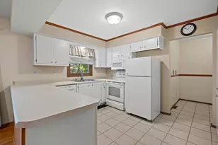 1940 S Parkwood Ln, New Berlin, WI 53151 - Photo 11