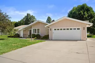 1940 S Parkwood Ln, New Berlin, WI 53151 - Photo 1