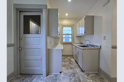 3726 W Dorothy Pl #3726A, Milwaukee, WI 53215 - Photo 5