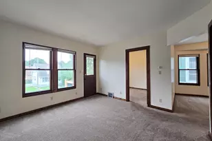 3726 W Dorothy Pl, Milwaukee, WI 53215 - Photo 21