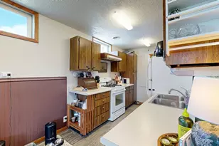 200 Swan St, Genoa, WI 54632 - Photo 3