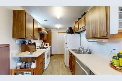 200  Swan St, Genoa, WI 54632 - Photo 5