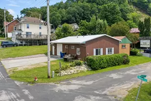 200 Swan St, Genoa, WI 54632 - Photo 27