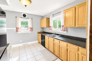 1525 Arthur Ave, Racine, WI 53405 - Photo 5
