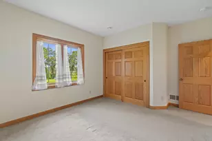 S94W23620 Kunzendorf Ct, Vernon, WI 53103 - Photo 37