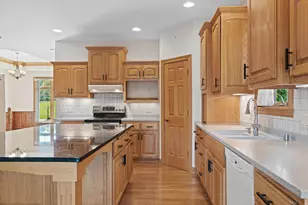S94W23620 Kunzendorf Ct, Vernon, WI 53103 - Photo 17