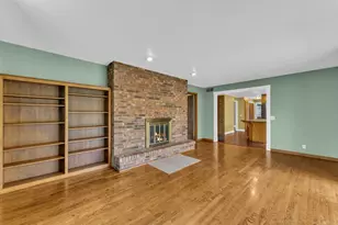 7 Sprucewood Ct, Racine, WI 53402 - Photo 11