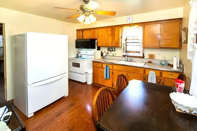 3434 E Bottsford Ave, Cudahy, WI 53110 - Photo 9