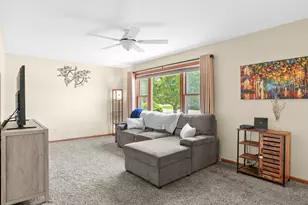 N6275 Woodland Meadows Dr, Sheboygan, WI 53083 - Photo 5