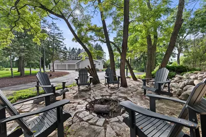 2212 W Sunnydale Ln, Mequon, WI 53092 - Photo 81