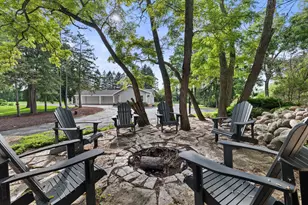 2212 W Sunnydale Ln, Mequon, WI 53092 - Photo 81