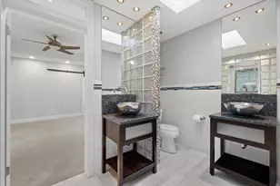 2212 W Sunnydale Ln, Mequon, WI 53092 - Photo 41