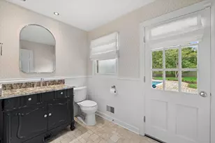 2212 W Sunnydale Ln, Mequon, WI 53092 - Photo 21